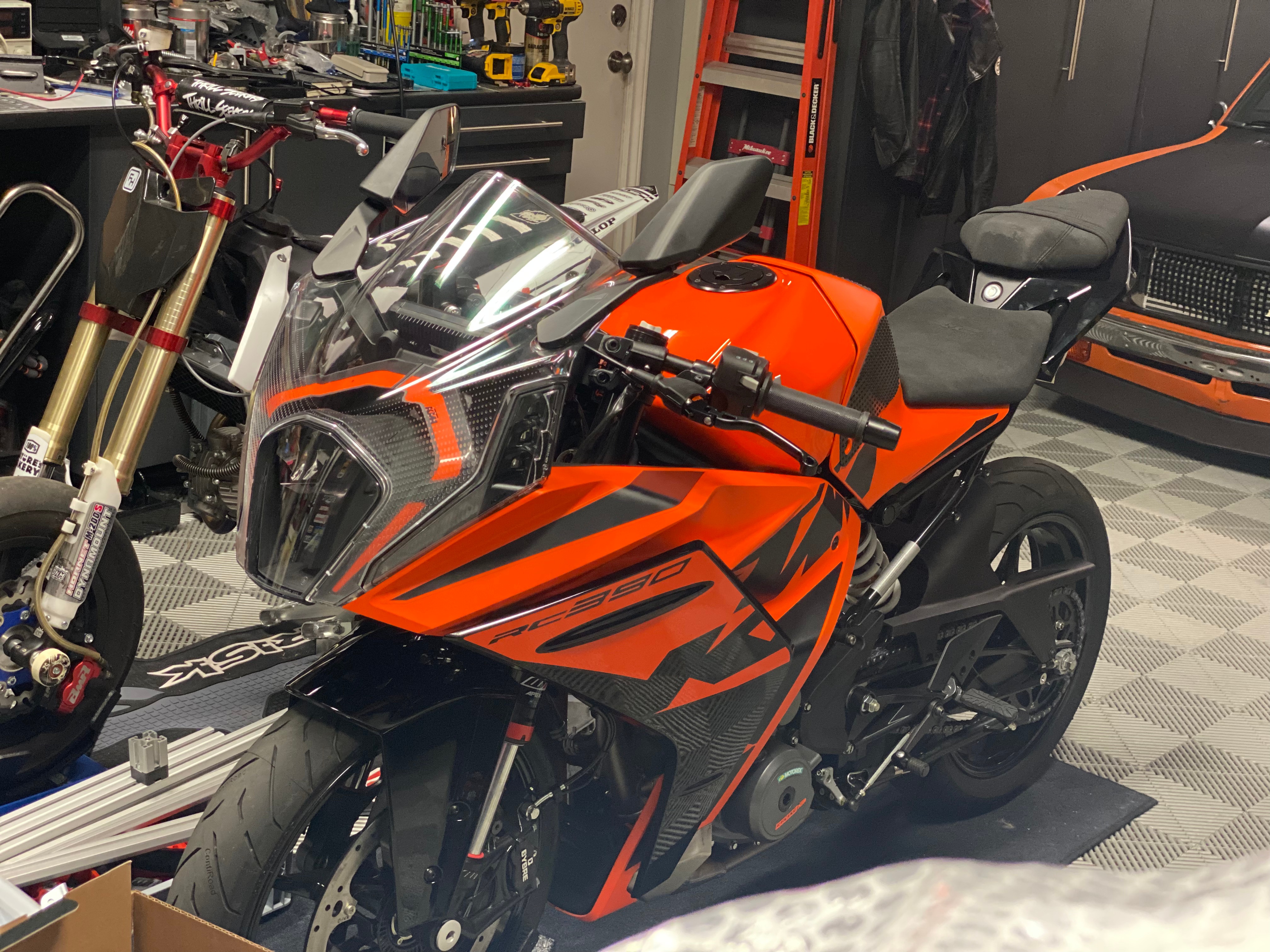 2023 KTM RC390 photo 102